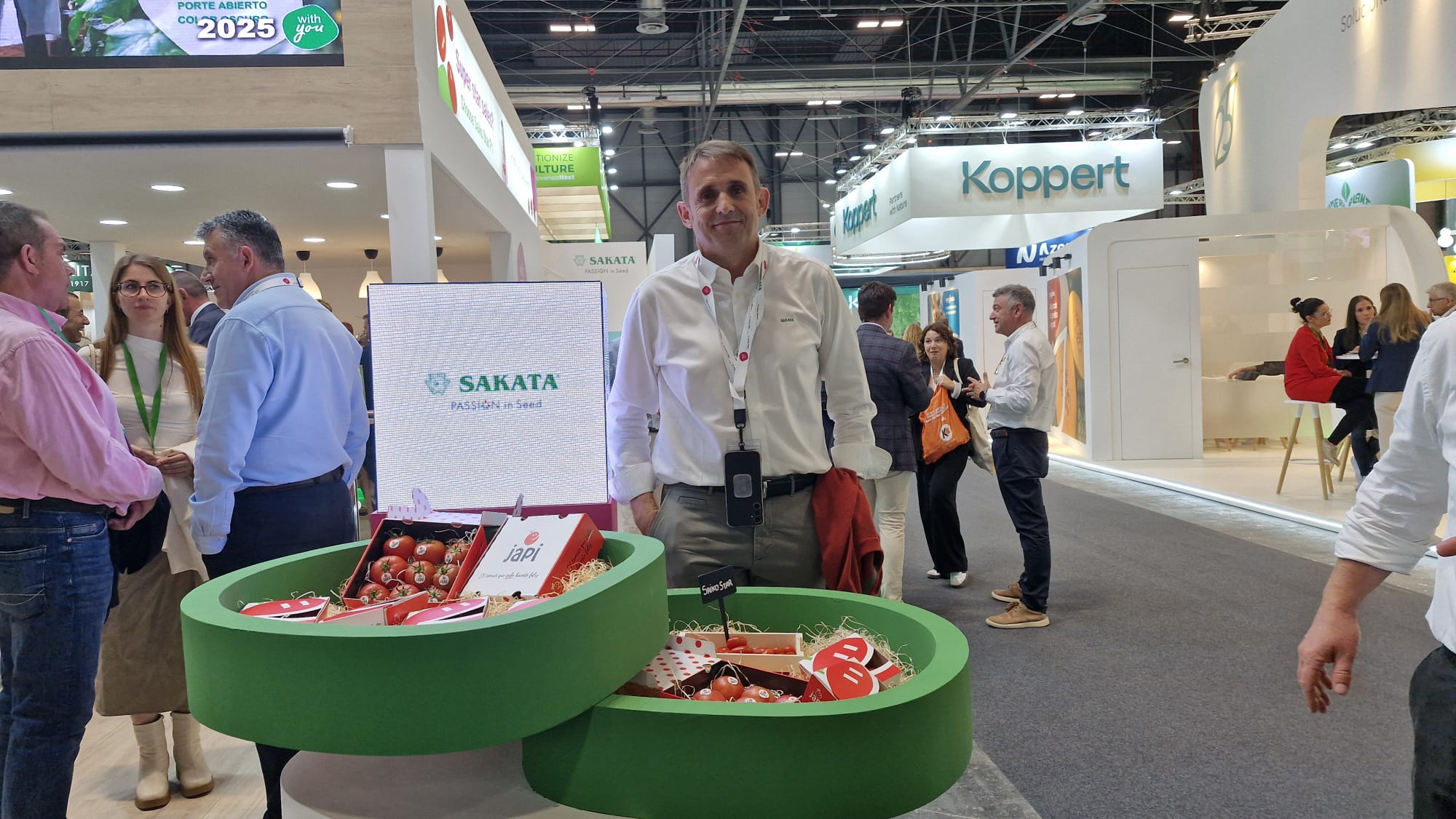 Sakata despliega la alfombra roja en Fruit Attraction 2025 con dos novedades en la producción del tomate.jpg